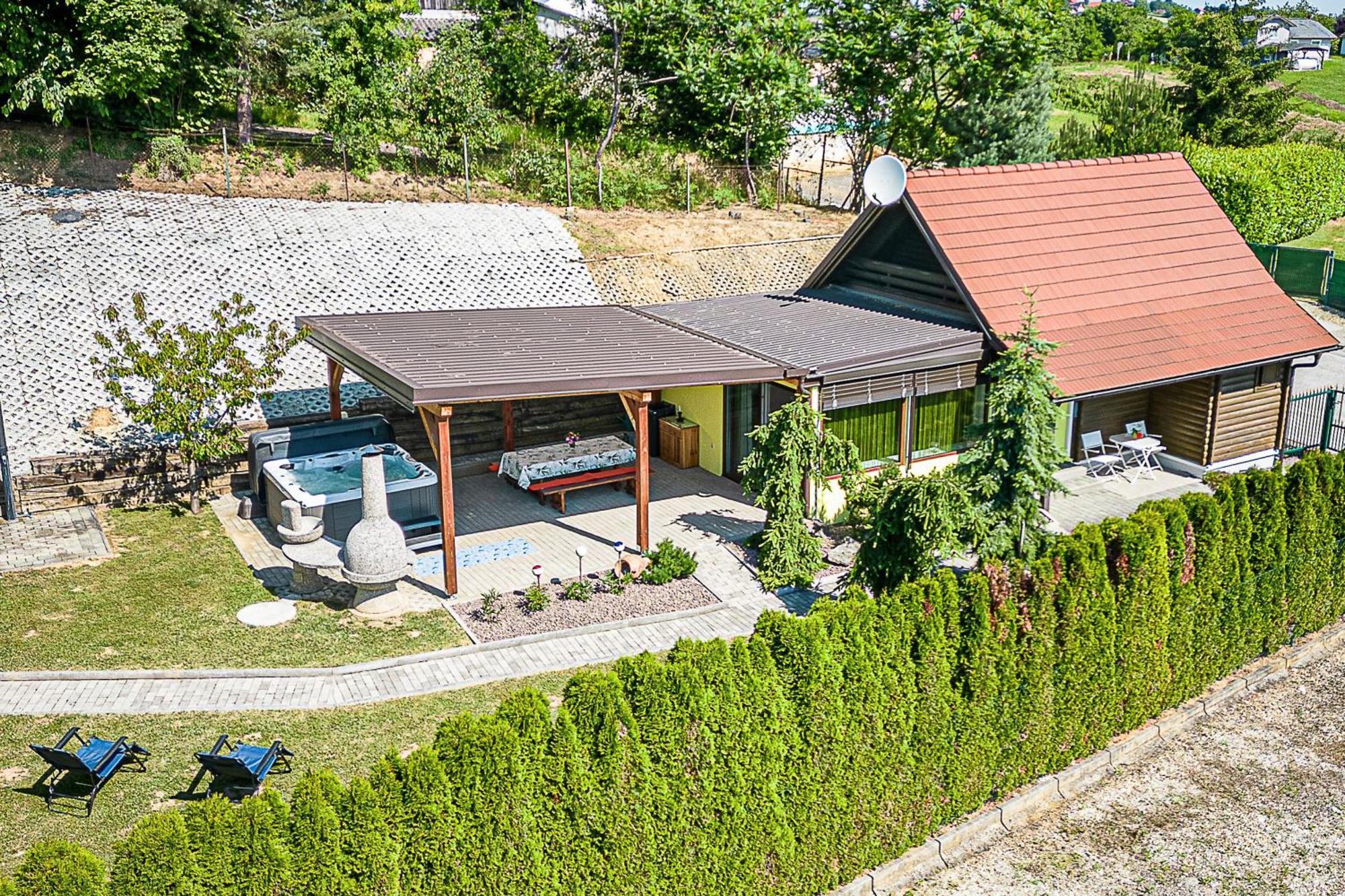 Ladybug House With Whirlpool - Happy Rentals Fokovci Екстер'єр фото